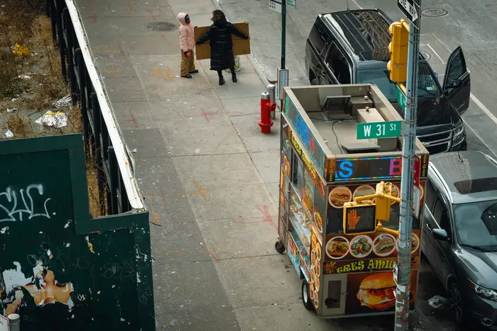 a food cart on 31st Street